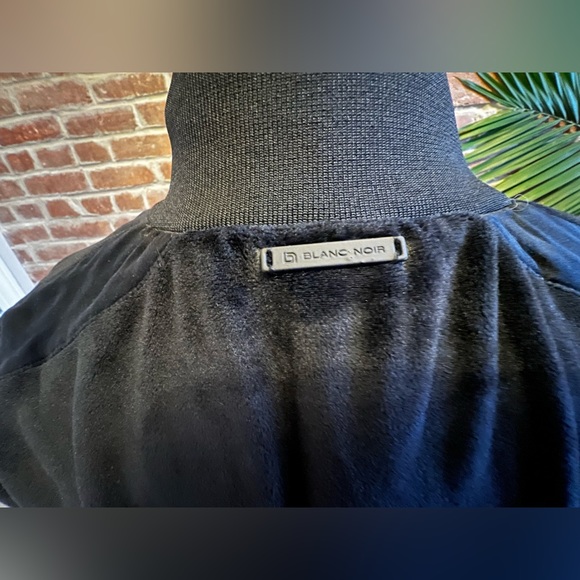 Reversible Blanc Noir Jacket - Picture 5 of 6